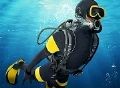 水肺潜水员深海寻宝游戏下载